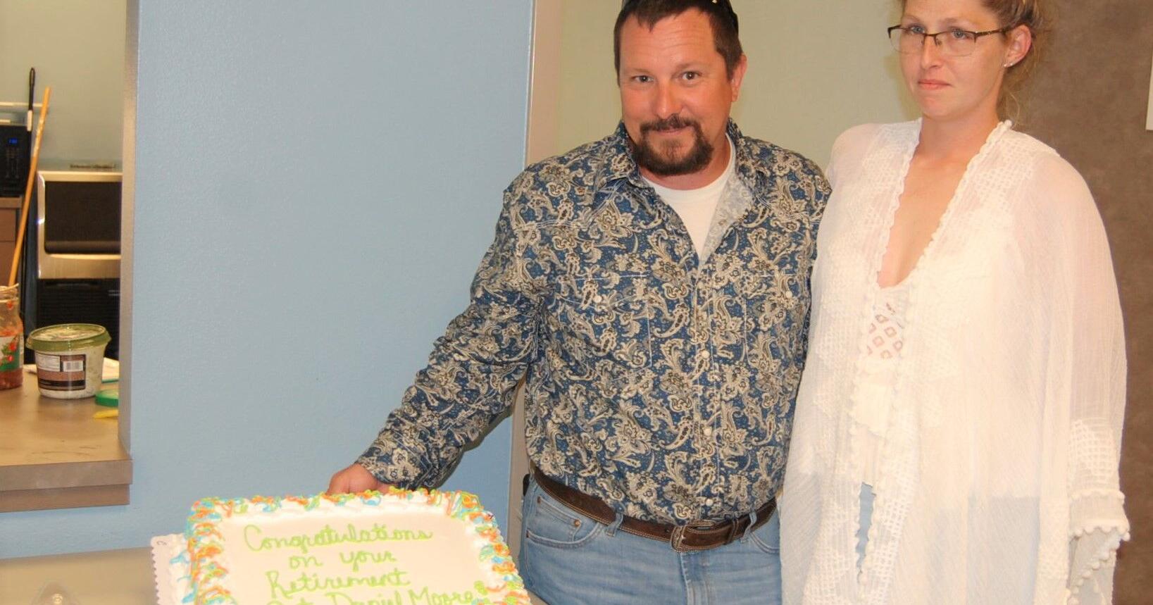 Rusk recognizes retiring peace officer - Vimarsana News