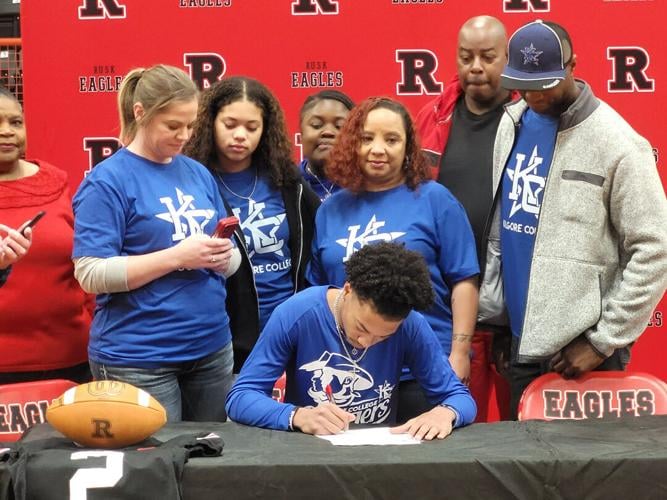 RGV celebrates National Signing Day