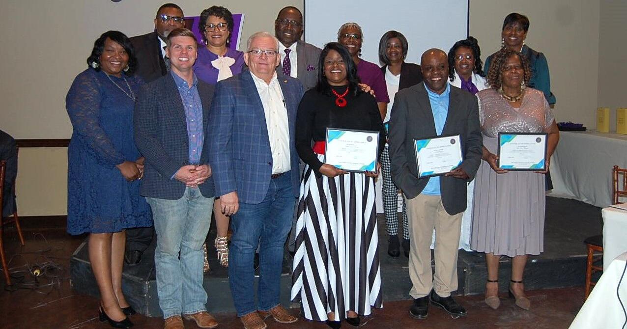 Local non-profit celebrates its volunteers at awards banquet - Vimarsana News