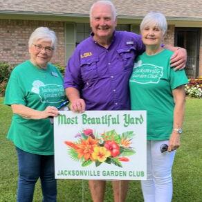 Jacksonville Garden Club presents monthly award - Vimarsana News