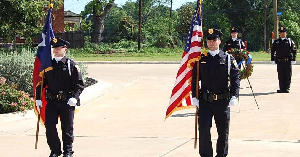 Jacksonville Police Department honors officers killed in the line of duty - Vimarsana News