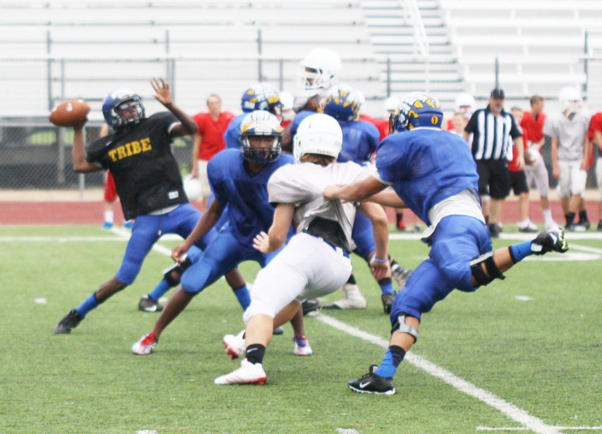 Jhs Football Preview Indians Looking For Different Outcome In