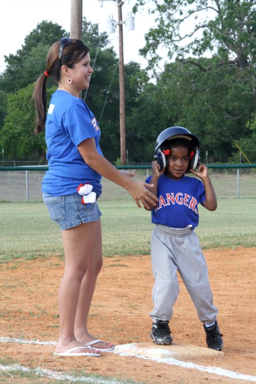 T ball glove for 3 sales year old