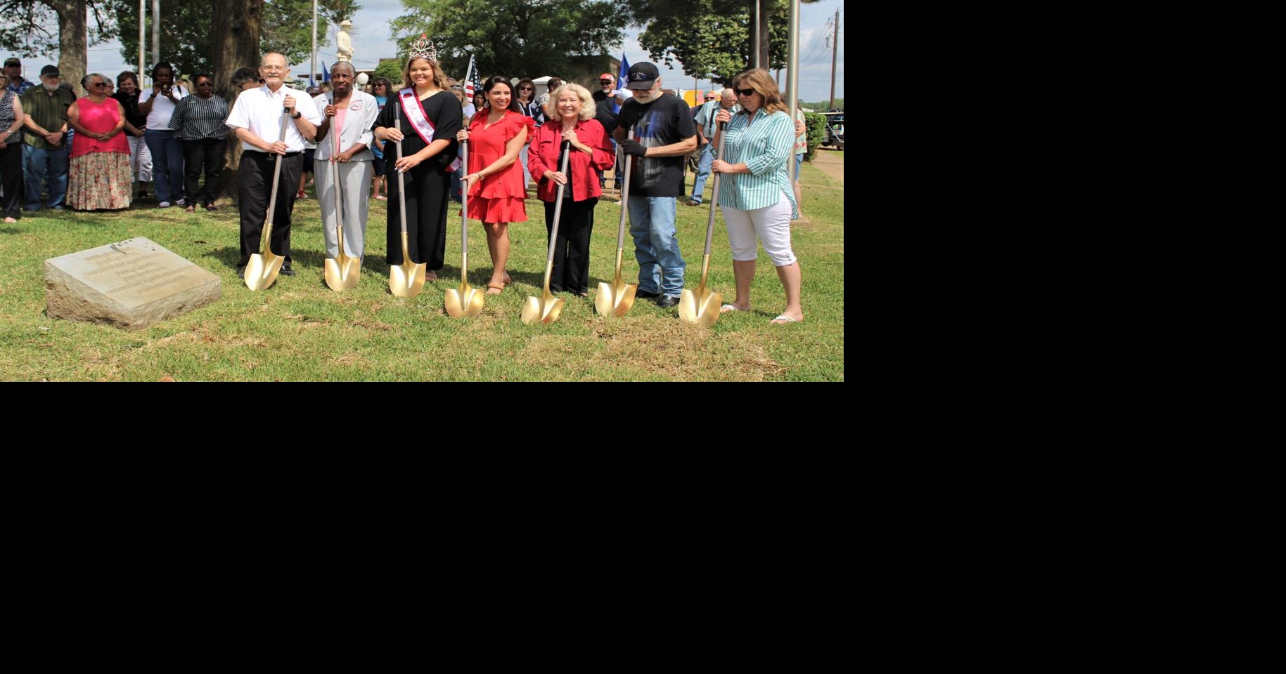 A blast from the past Jacksonville’s 1972 time capsule opened News