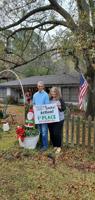 Rusk Chamber awards best Christmas decorations