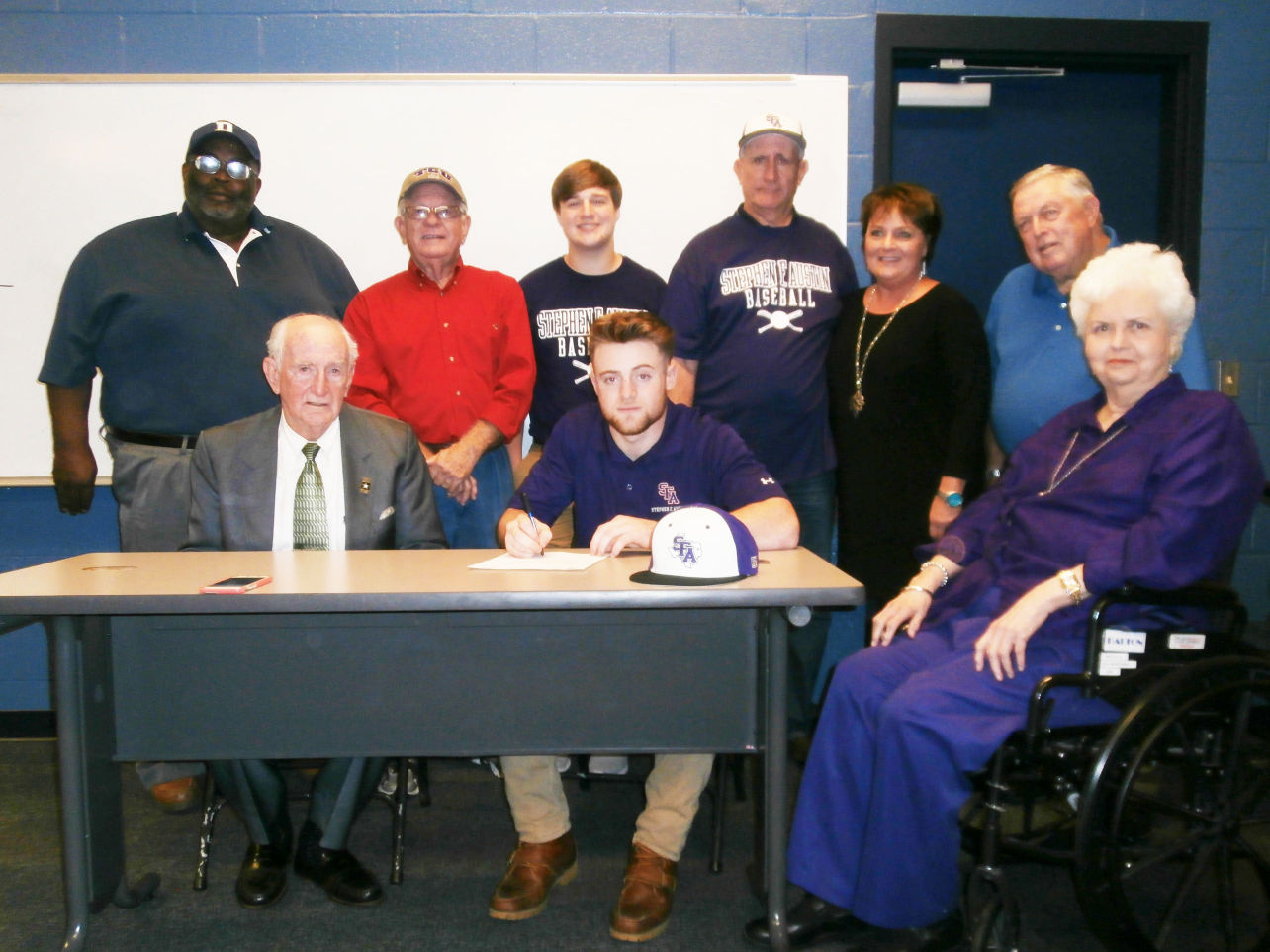 Cleaver signs baseball scholarship with SFA | Sports ...