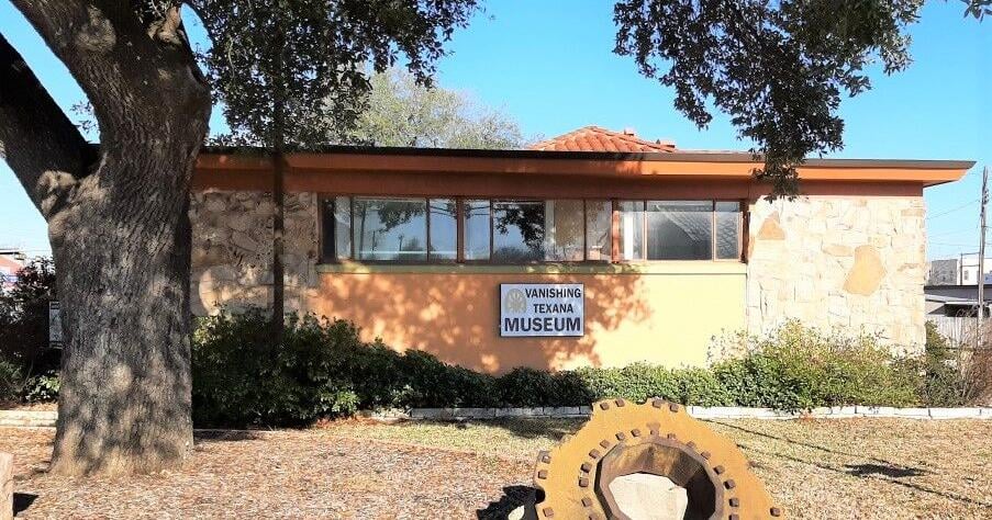 Vanishing Texana Museum: Special exhibits on display for Tomato Fest - Vimarsana News