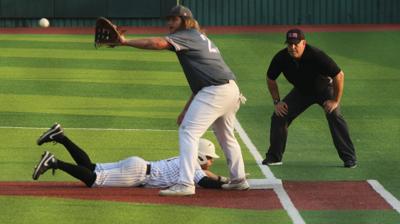 Garrison roughs up Alto in Area series opener