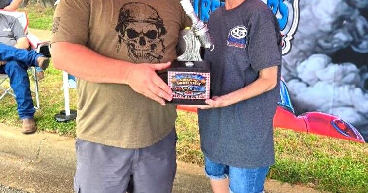 Grills and Wheels Car Show benefits Jacksonville Police Association
