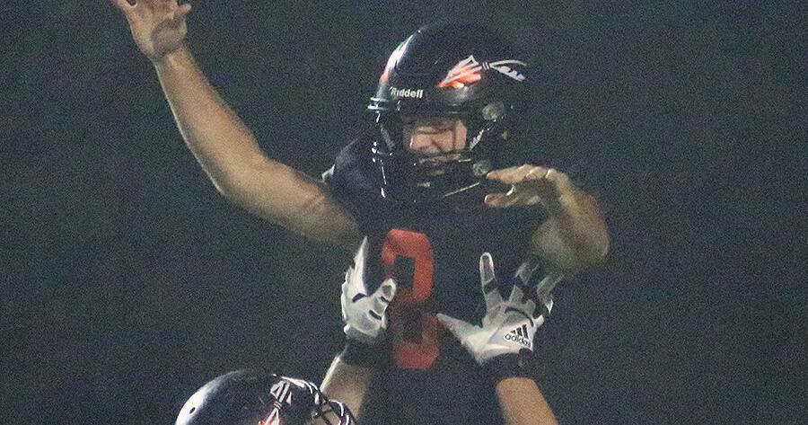 JCSentinel.com - Chiefs score 24-unanswered fourth-quarter points to down New Hope image