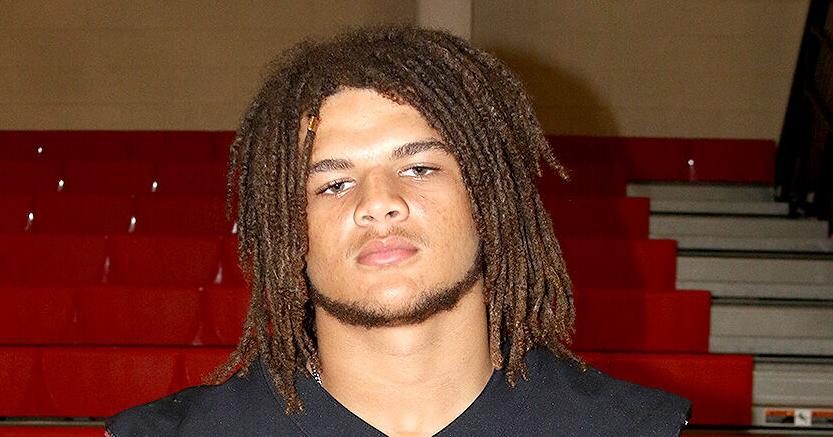 JCSentinel.com - PREP FOOTBALL HONOR ROLL: Price Jr. pitches in as Chiefs secure playoff berth image