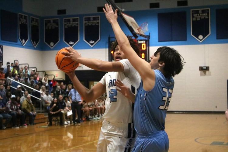 Swansboro basketball keeps 'grinding it out' in thirdround win over