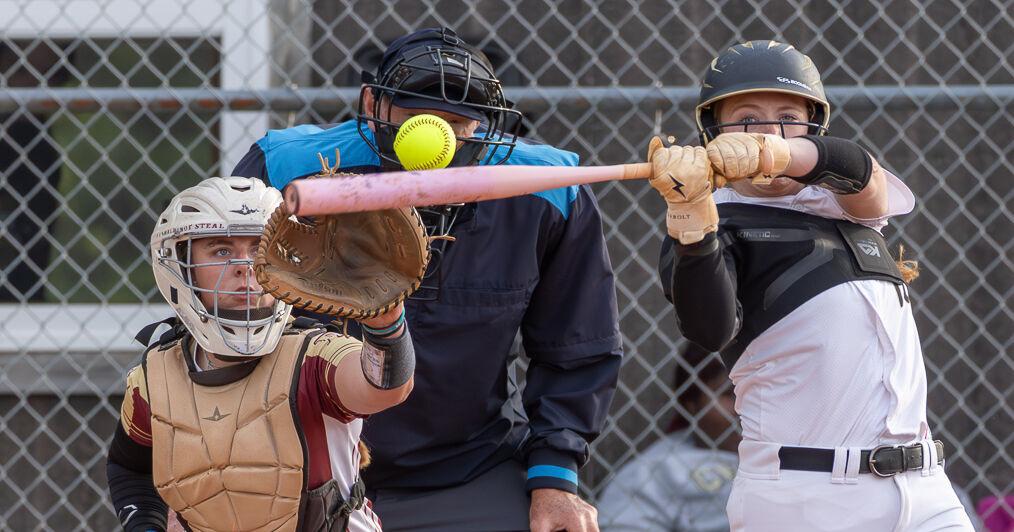 Croatan downs Dixon in softball clash