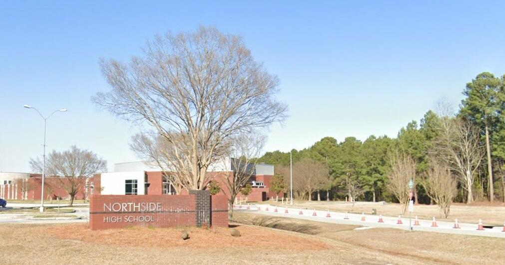 Bed bugs found in student’s laptop at Northside High School, all students to receive new computers | News Bed bugs found in student’s laptop at Northside High School, all students to receive new computers | News