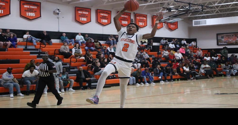 Southwest boys #39 basketball carrying last year #39 s momentum into this