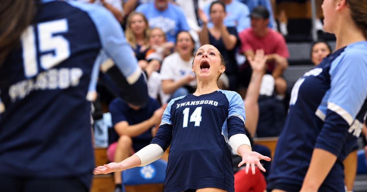 Swansboro volleyball captures nostalgic tournament final victory