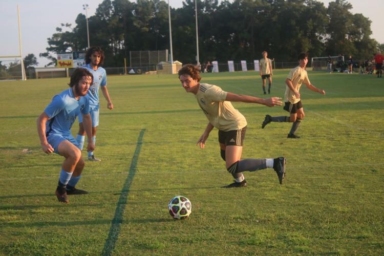 Croatan soccer not focused on four-year conference streak, just winning, Sports