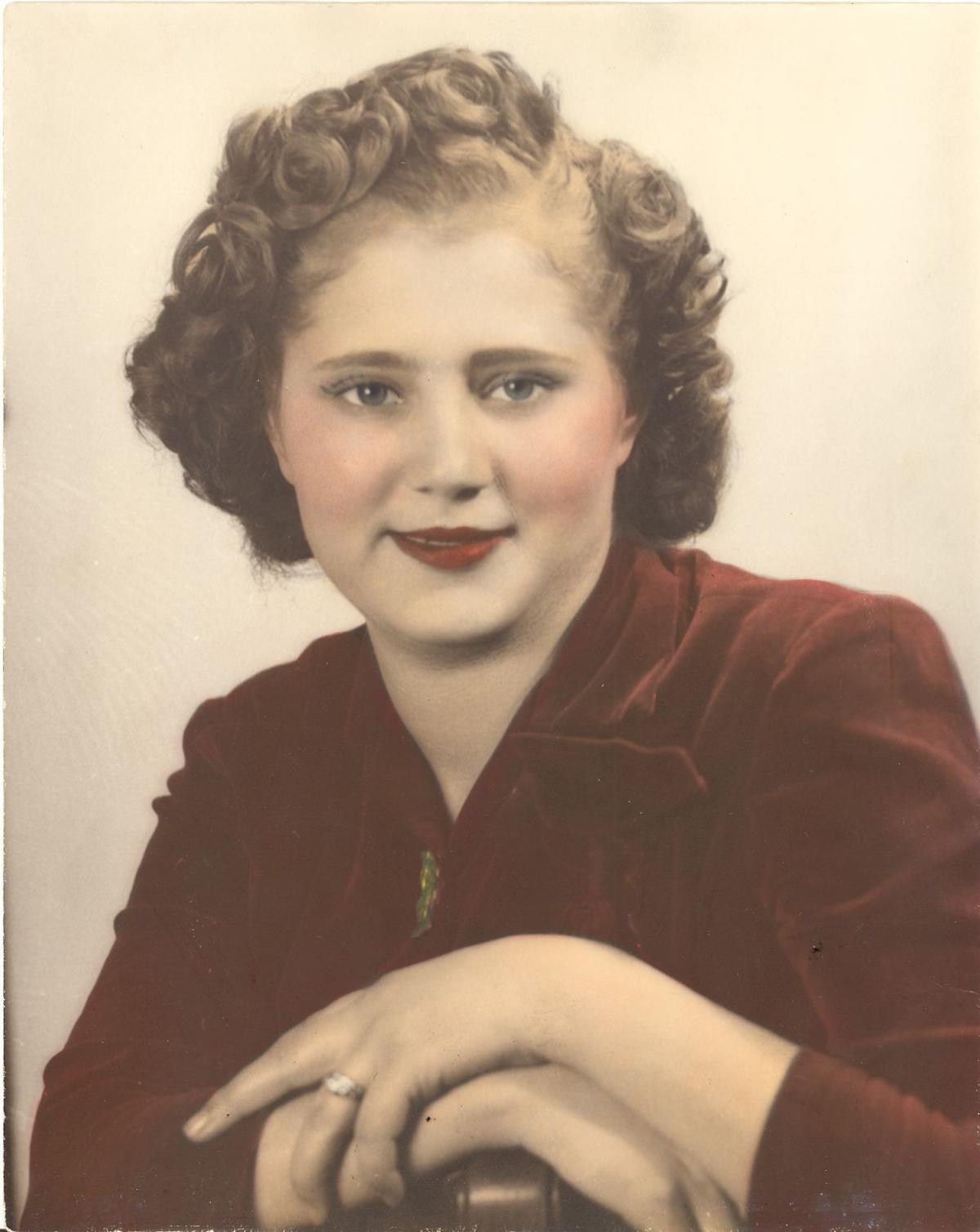 obit-bw-shook-willa-1