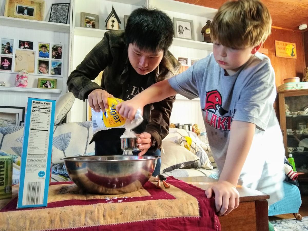 Lake Land Staff Hosts Winter Break Activities For International