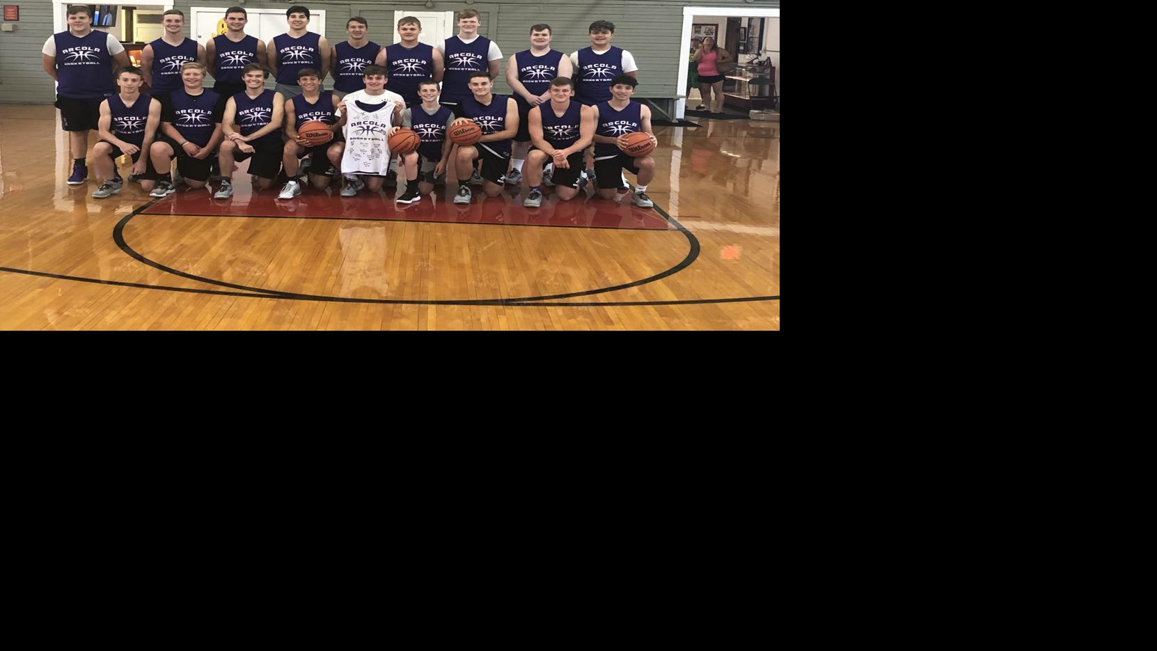 Arcola Boys Basketball Team Scrimmages At Hoosier Gym Basketball Jg Tc Com