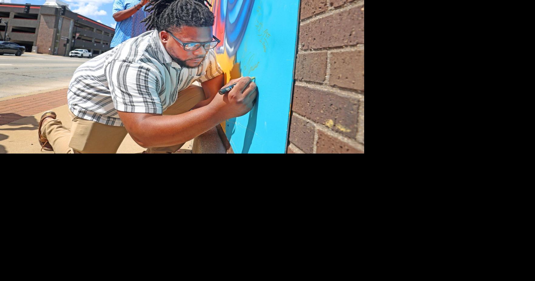 EIU grad's Decatur mural designed to encourage, inspire