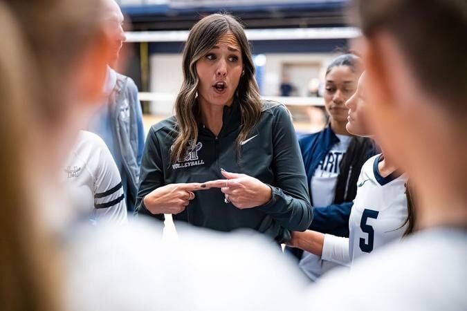 Heartland Volleyball Bounces Back After Tough Opening Day; Goes 3-1 In Opening Weekend