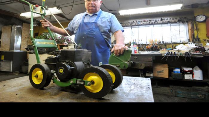 After Several Decades Mattoon Motor Shop Is Downshifting News Jg Tc Com