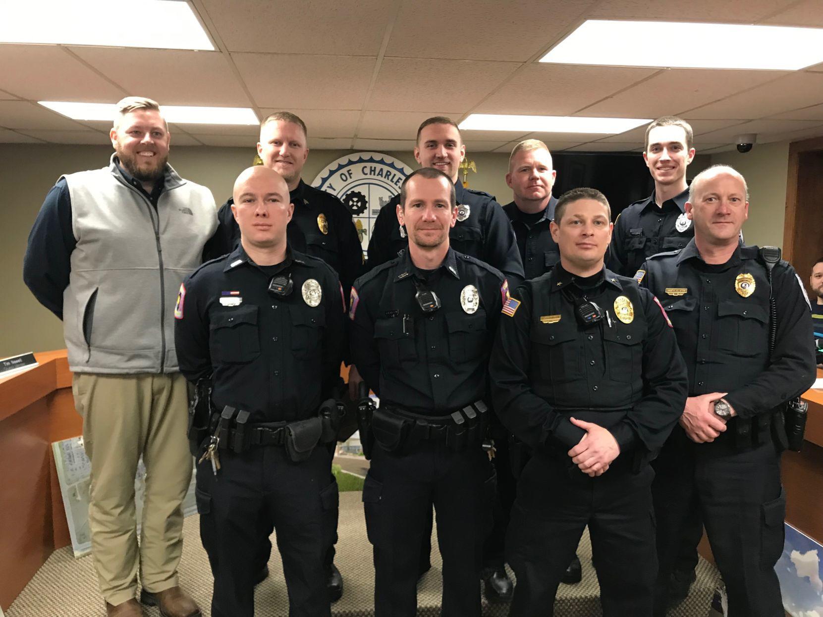 Charleston Eastern Illinois University Police Officers Who Saved Life Honored For Actions Local Jg Tc Com