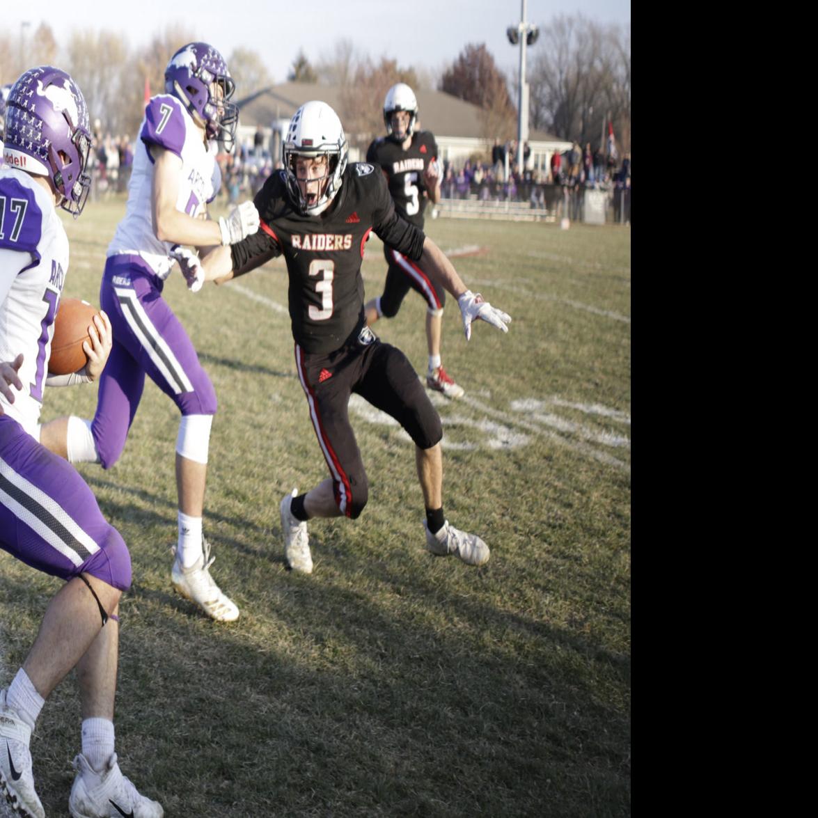 Arcola Runs Into Tough Central A M Defense In Class 1a