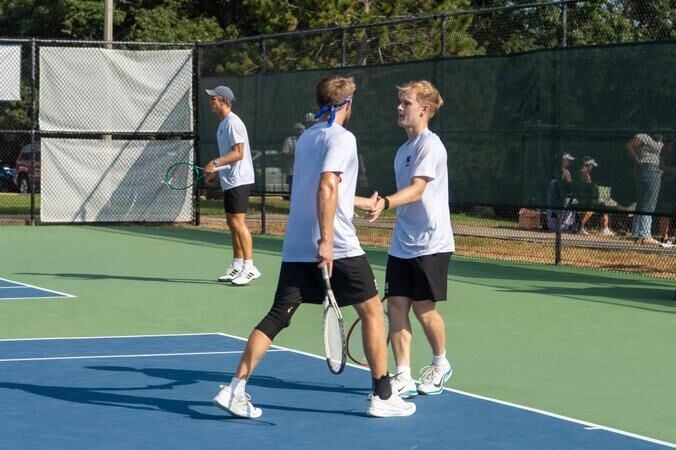 Men's Tennis Sweep Matches on Sunday