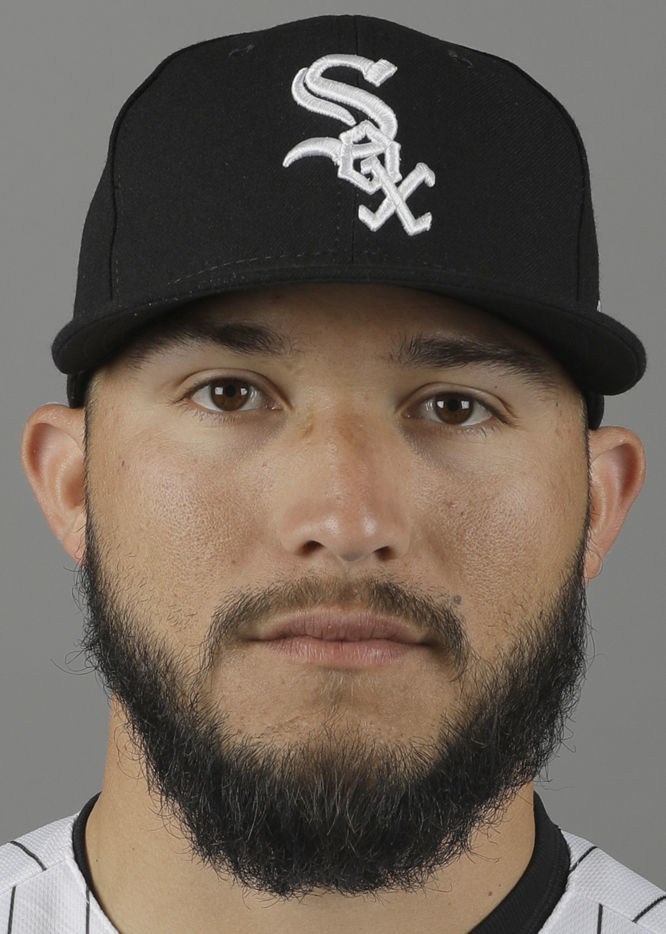 With Fielding A Concern, White Sox Should Save Their Marriage With Gold  Glover Yolmer Sanchez