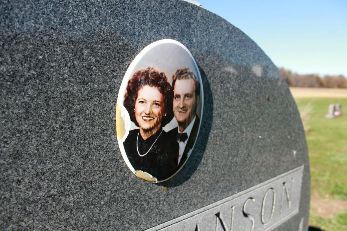GRAVESTONE (11/10/16)