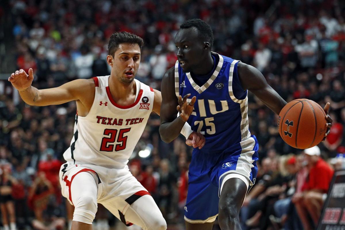 Without Deang Deang To Spark Pressure Defense Eastern Illinois Basketball Still Searching For Answers Eastern Jg Tc Com