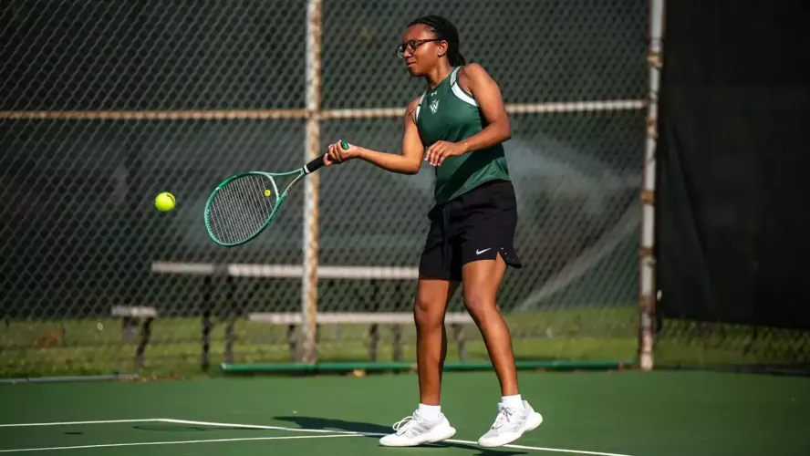 Women’s Tennis Drops Heartbreaker to Illinois College
