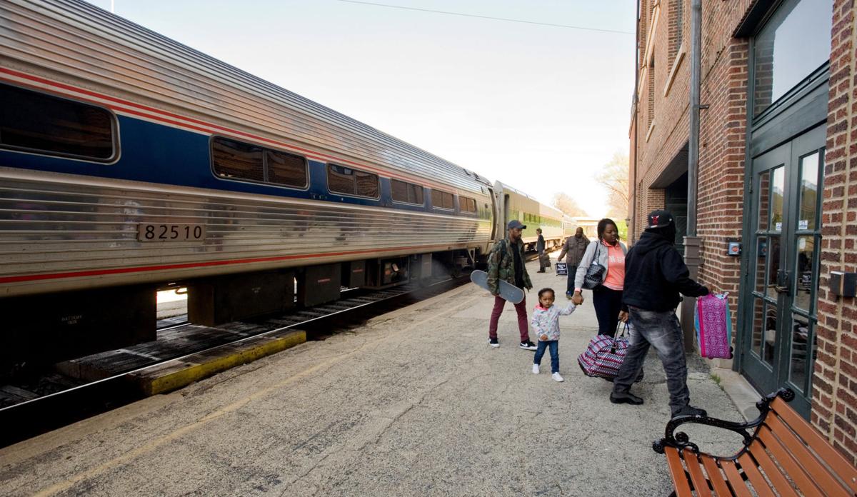 Mattoon Depot - Amtrak 04/12/17
