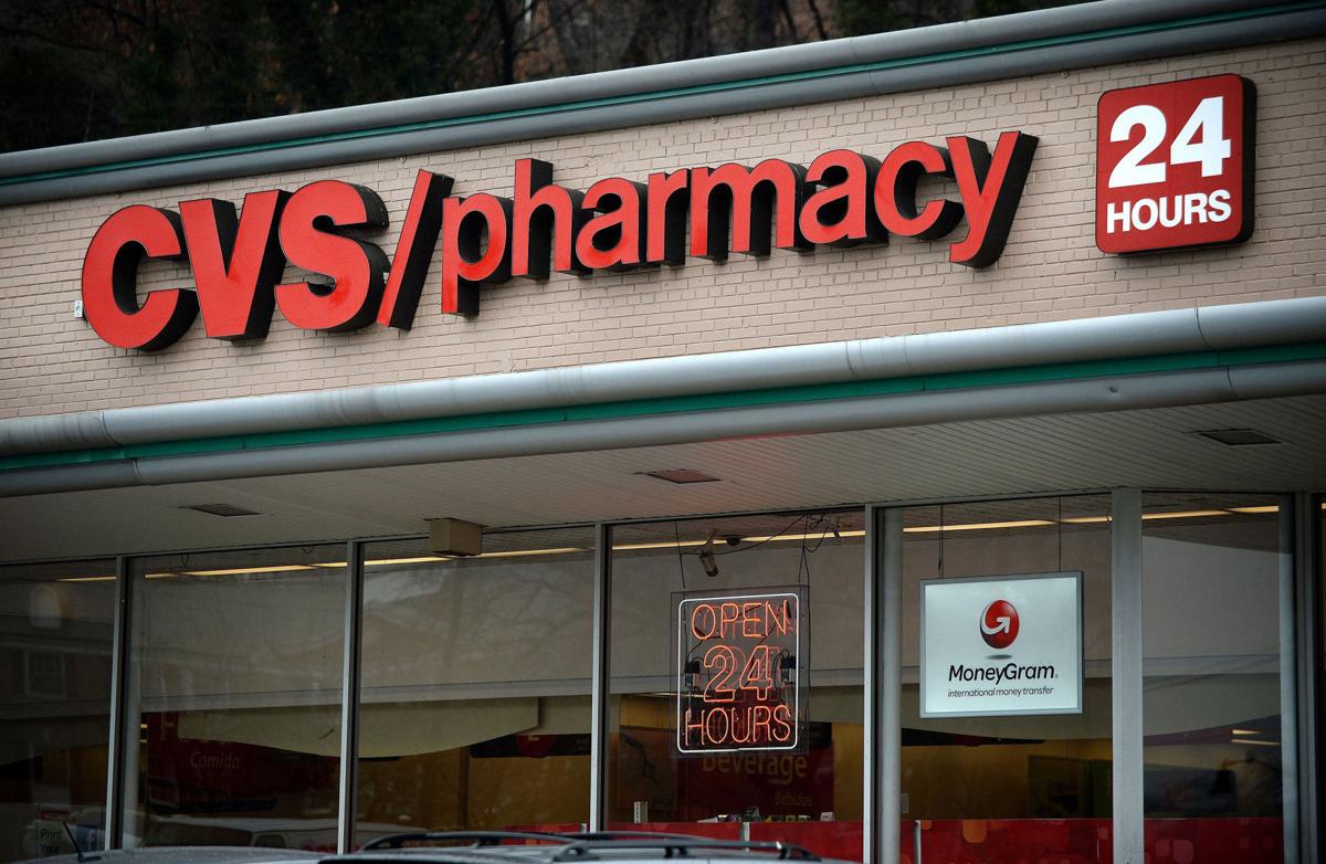 CVS fires 2 Chicago store employees after white manager calls police on