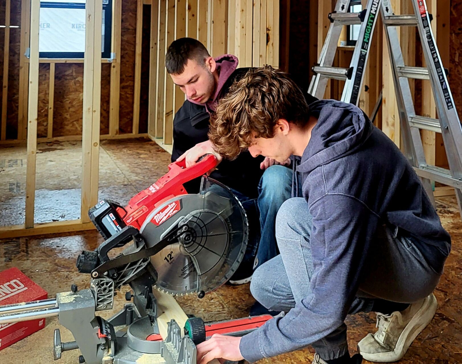 Charleston High School students building 2 tiny houses