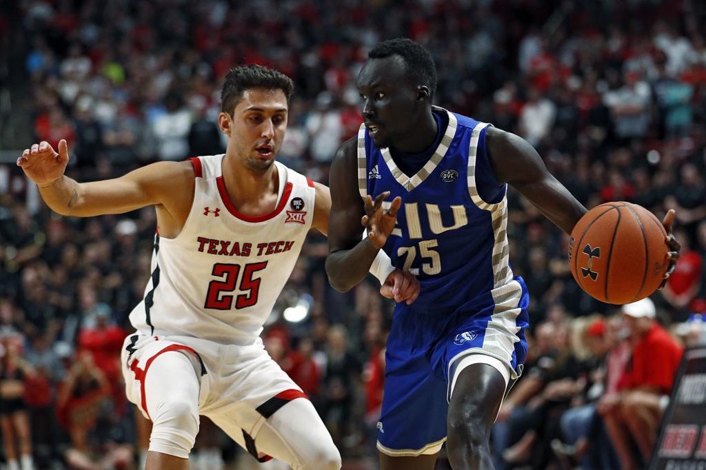 Eastern Illinois Is Done With Texas Tech But Friday At Wisconsin Presents Similar Challenges Eastern Jg Tc Com
