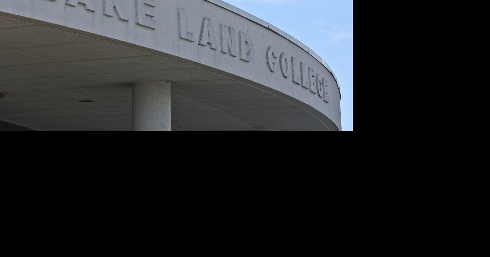 Lake Land College Nursing Graduates Honored In Pinning Ceremony