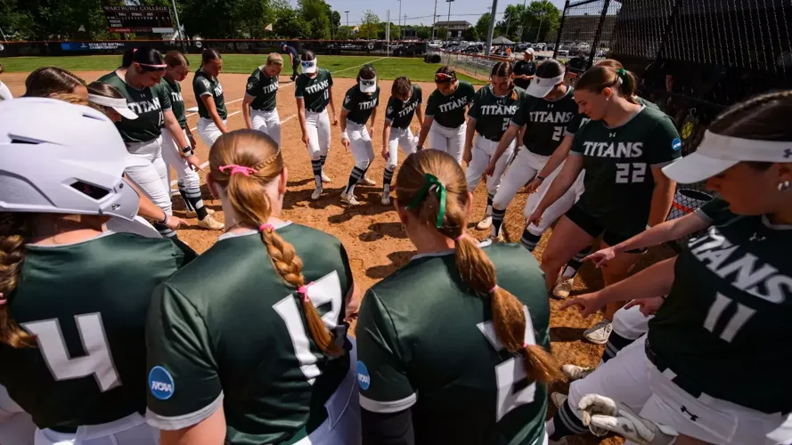 Softball Unveils 2026 Team Awards