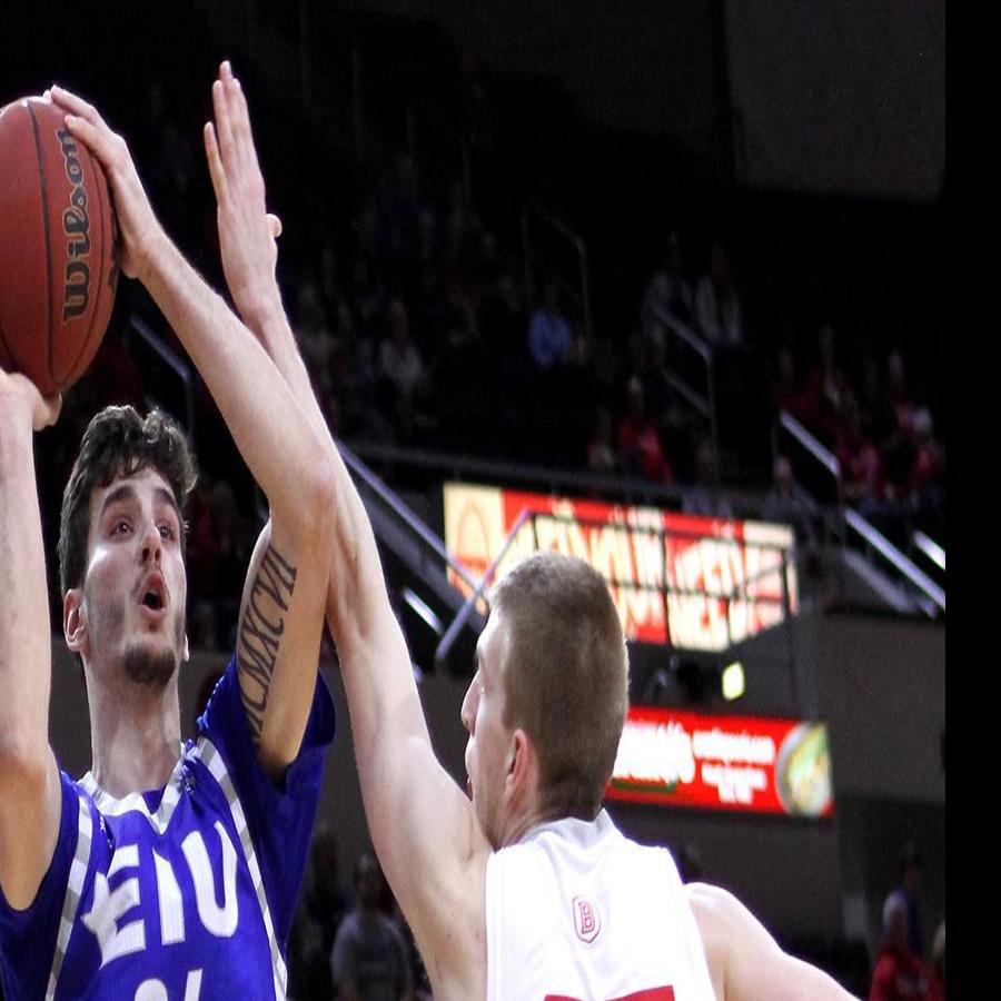 Eastern Illinois Basketball Loses One Player To Transfer Another