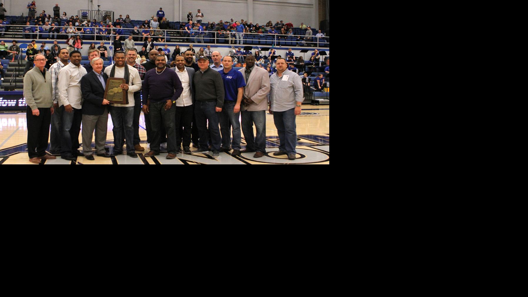 Eiu S 92 Tourney Team Reunites For 1st Time Basketball Jg Tc Com