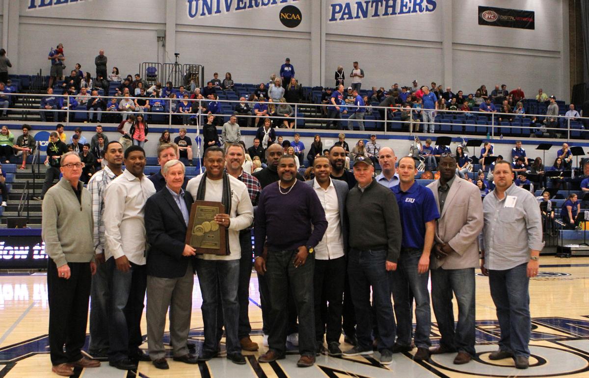 Eiu S 92 Tourney Team Reunites For 1st Time Basketball Jg Tc Com