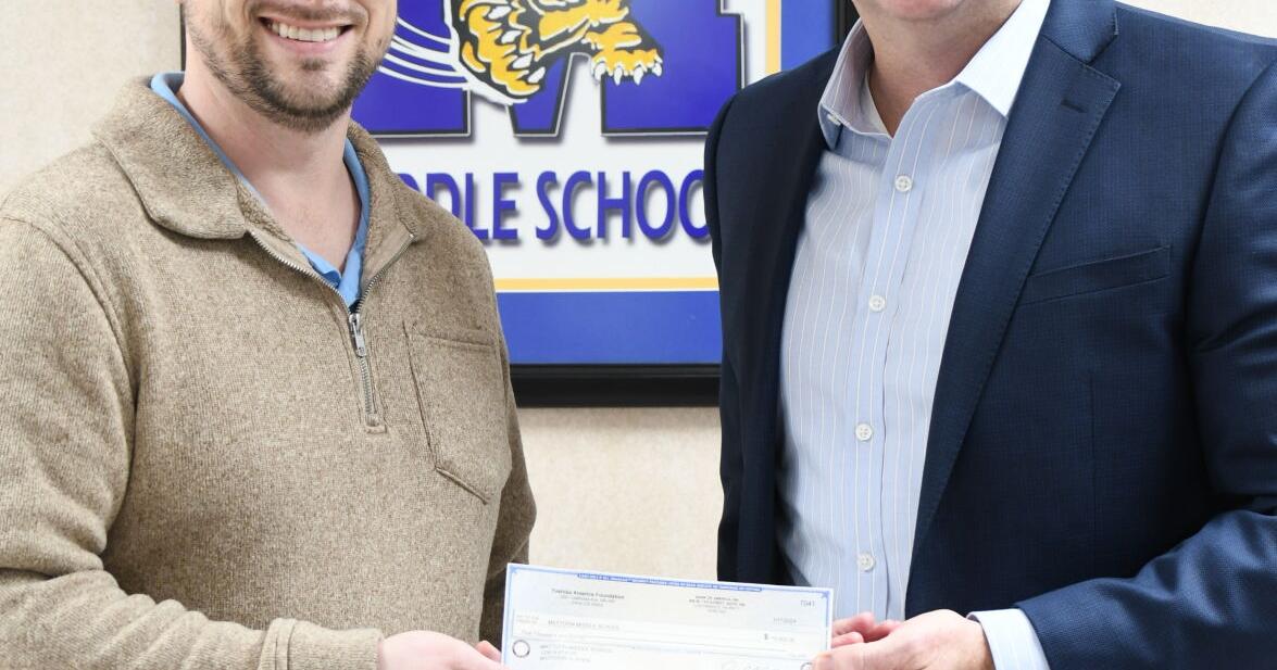 Mattoon Middle School receives STEM grant from Toshiba America Foundation - Vimarsana News