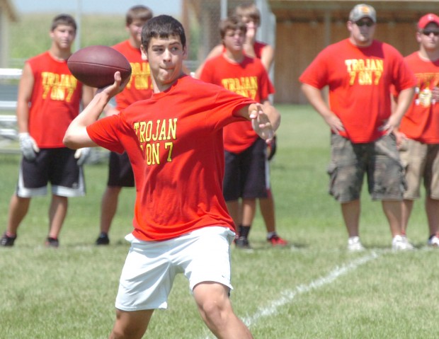 Mattoon Beats Charleston On Home Turf For 7 on 7 Title Sports Jg tc