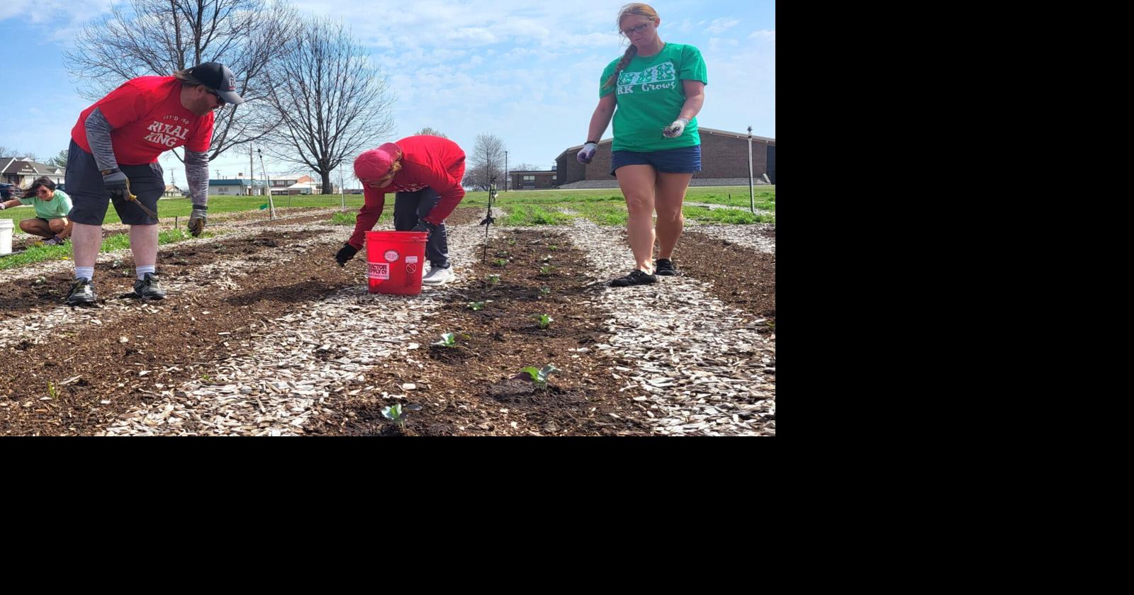 Farm Bureau awards grants to Fit-2-Serve, Mattoon PD