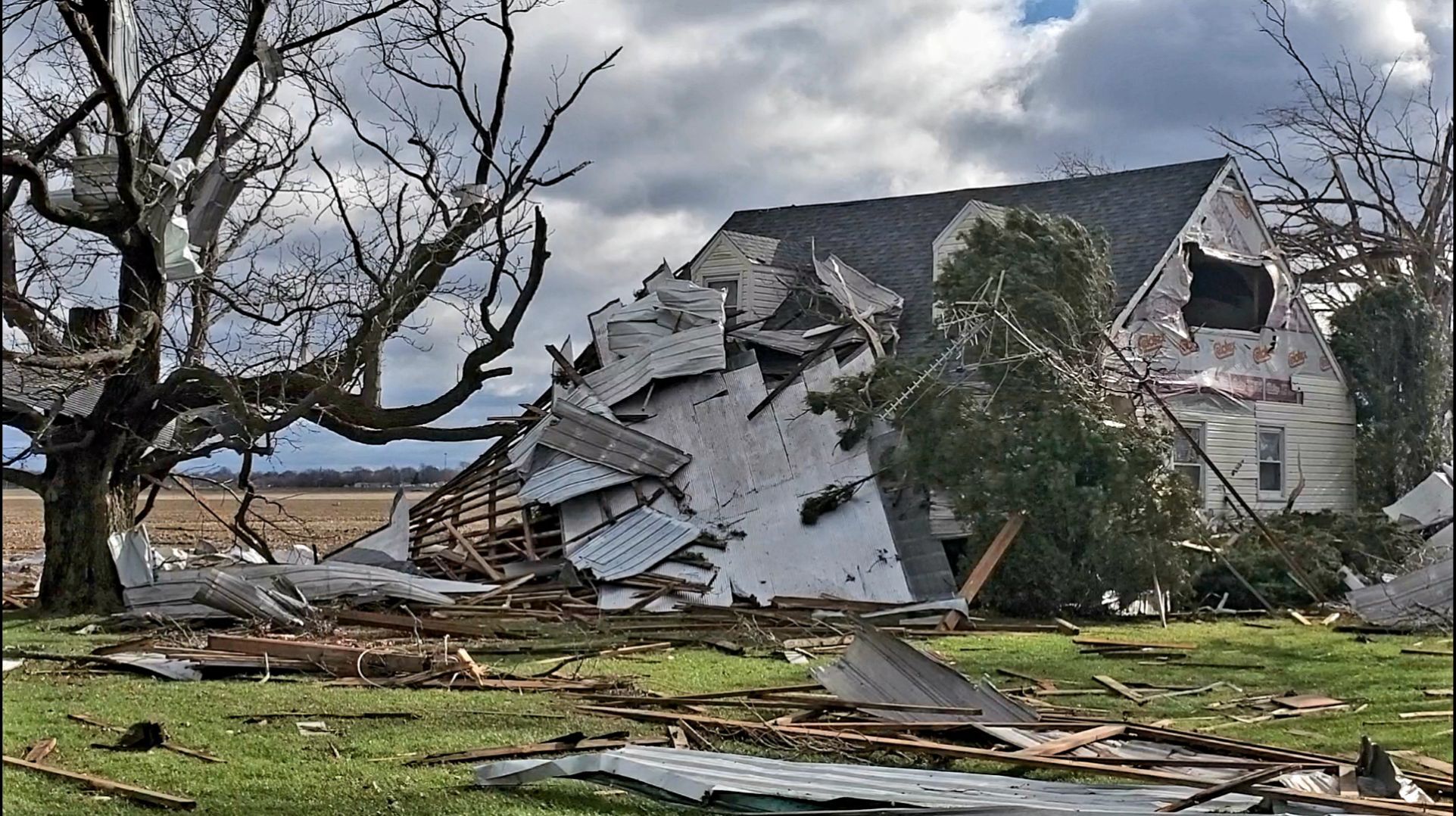 Mattoon warehouse looking to rebound after storm damage