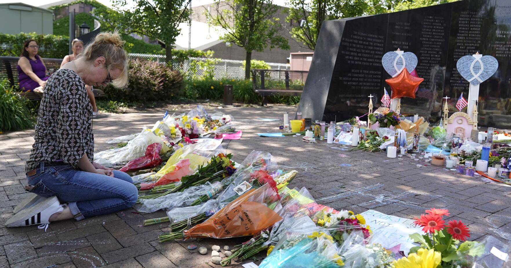 Highland Park plans scaled-down Fourth of July celebration 2 years after shooting - Vimarsana News