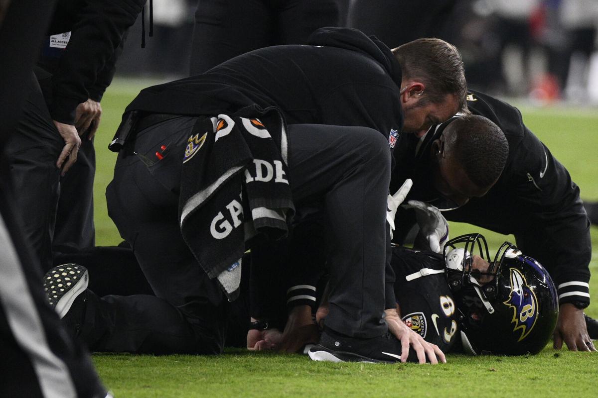 Ravens put Andrews on IR, elevate Ross and Adams