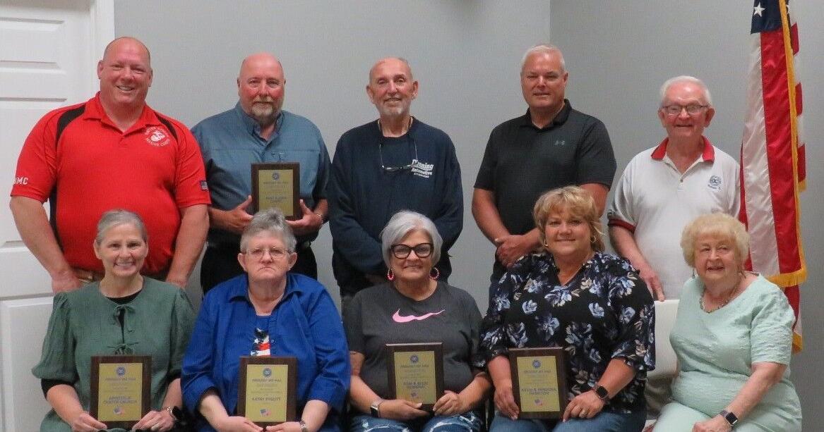 Exchange Club honors American flag flyers